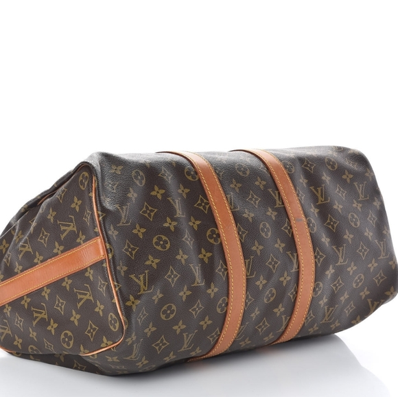 Louis Vuitton - Picture 5 of 6